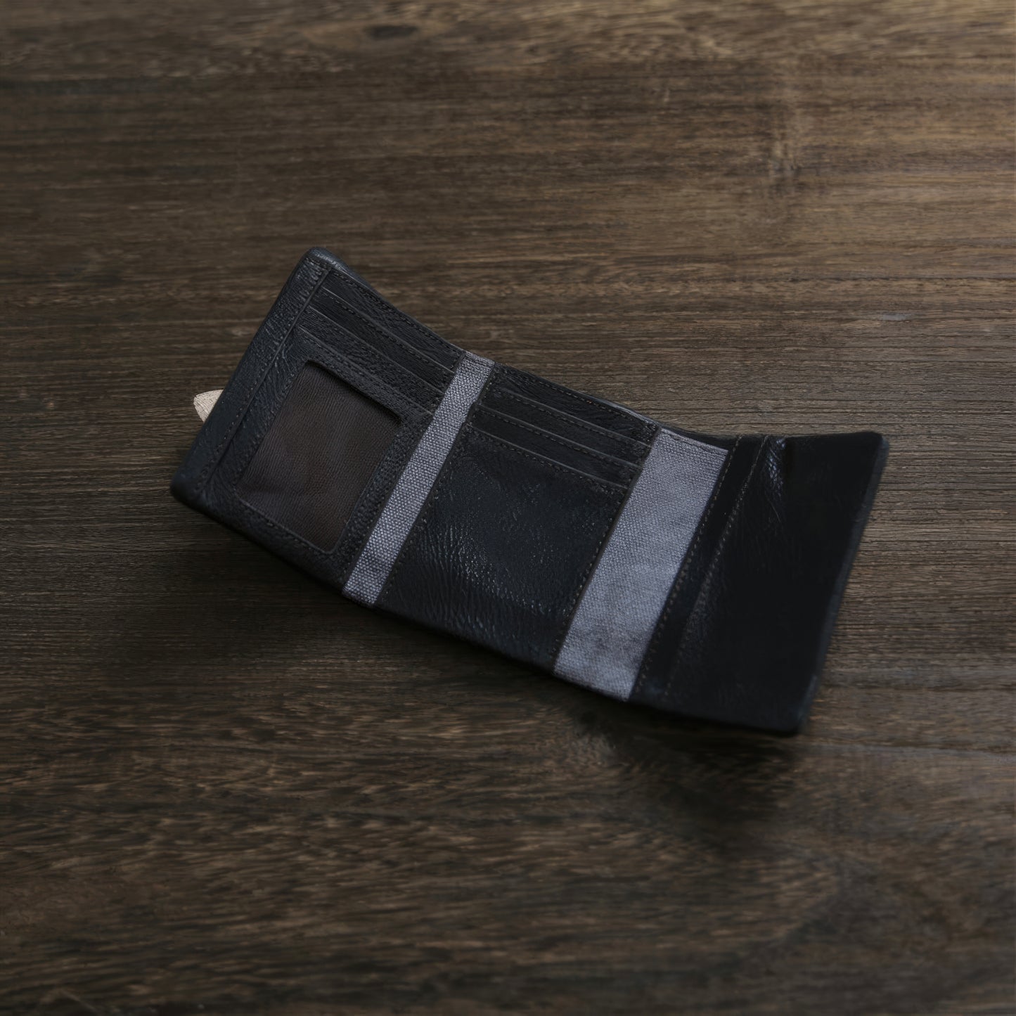 Classique Cowhide Leather Wallet